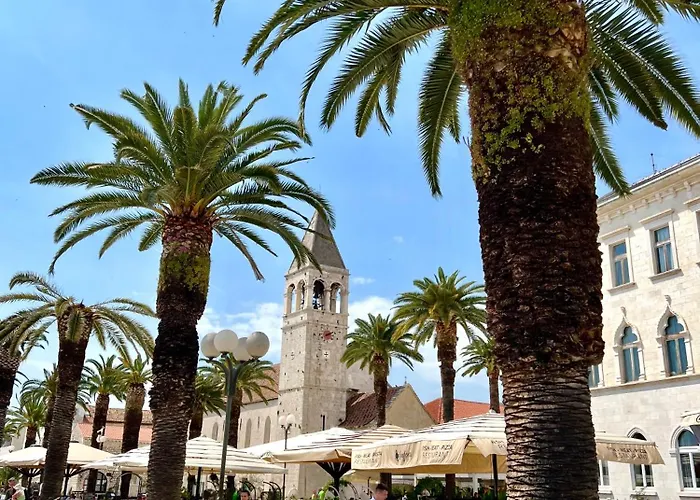 Wild Rose 아파트 트로기르